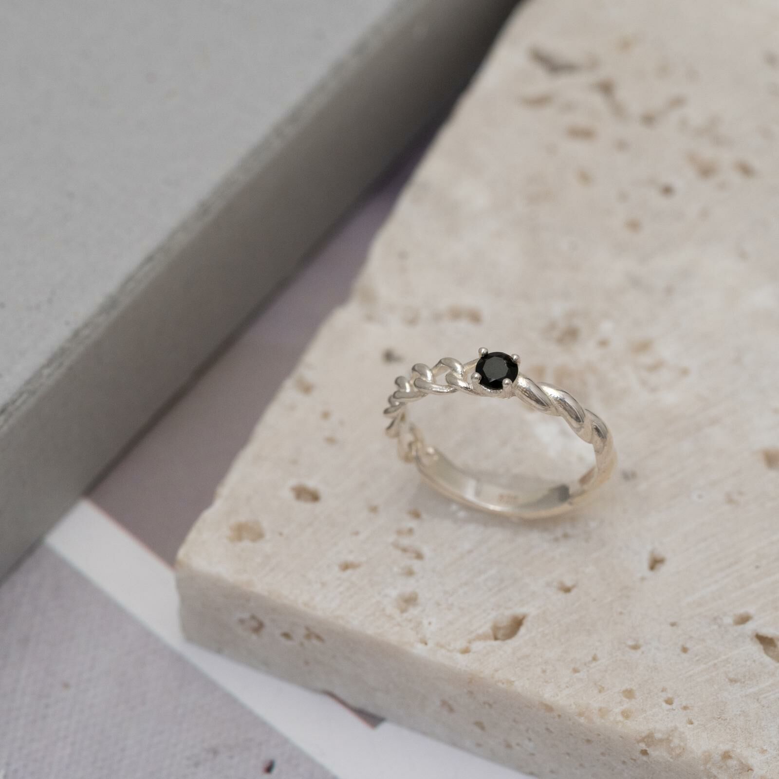 黑水晶尾指戒 svr14