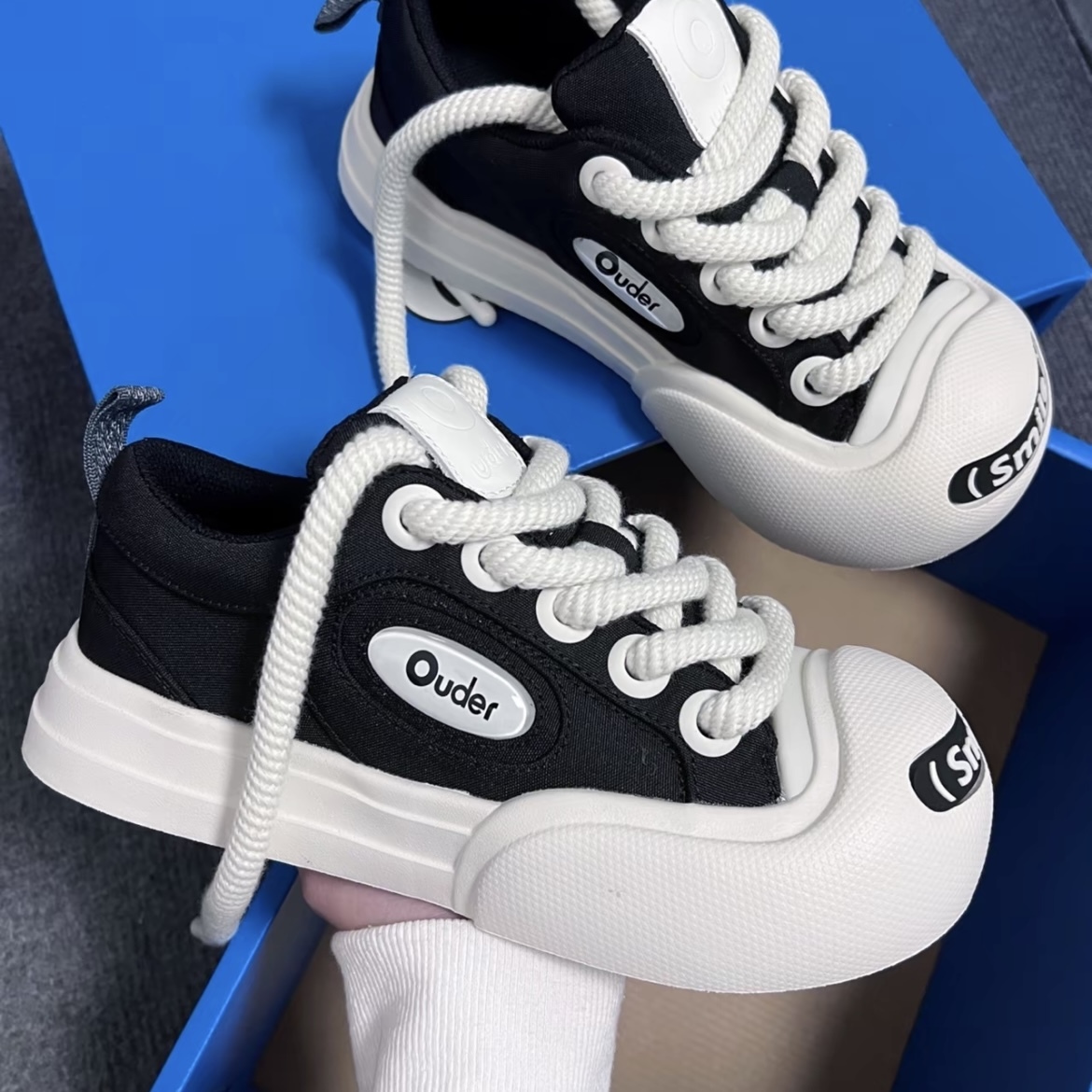 Ouder Smiler 開口笑 圓頭 厚底 低筒 帆布鞋 平民版 解構 黑白