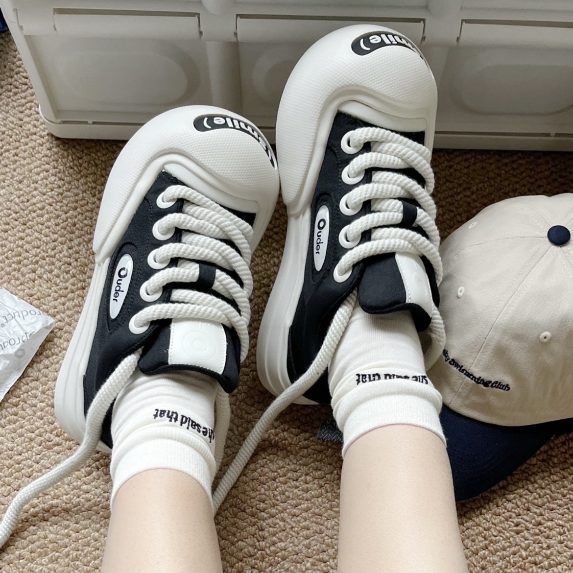 Ouder Smiler 開口笑 圓頭 厚底 低筒 帆布鞋 平民版 解構 黑白