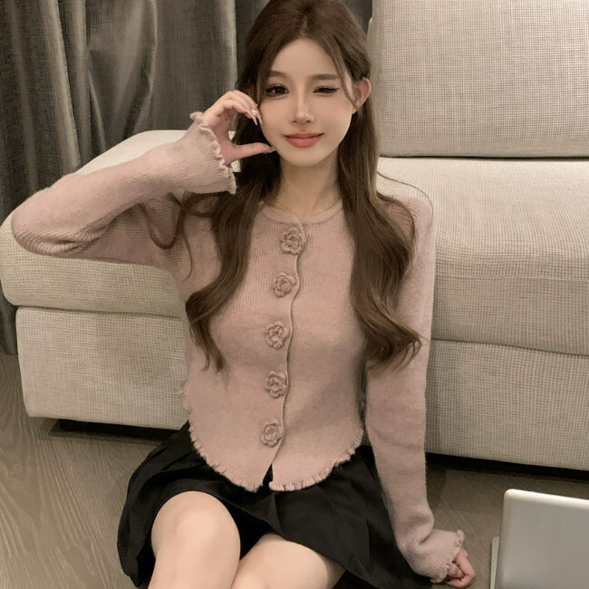 Hot Selling Round Neck Floral Short Knit Sweater (One Size) (Purple)