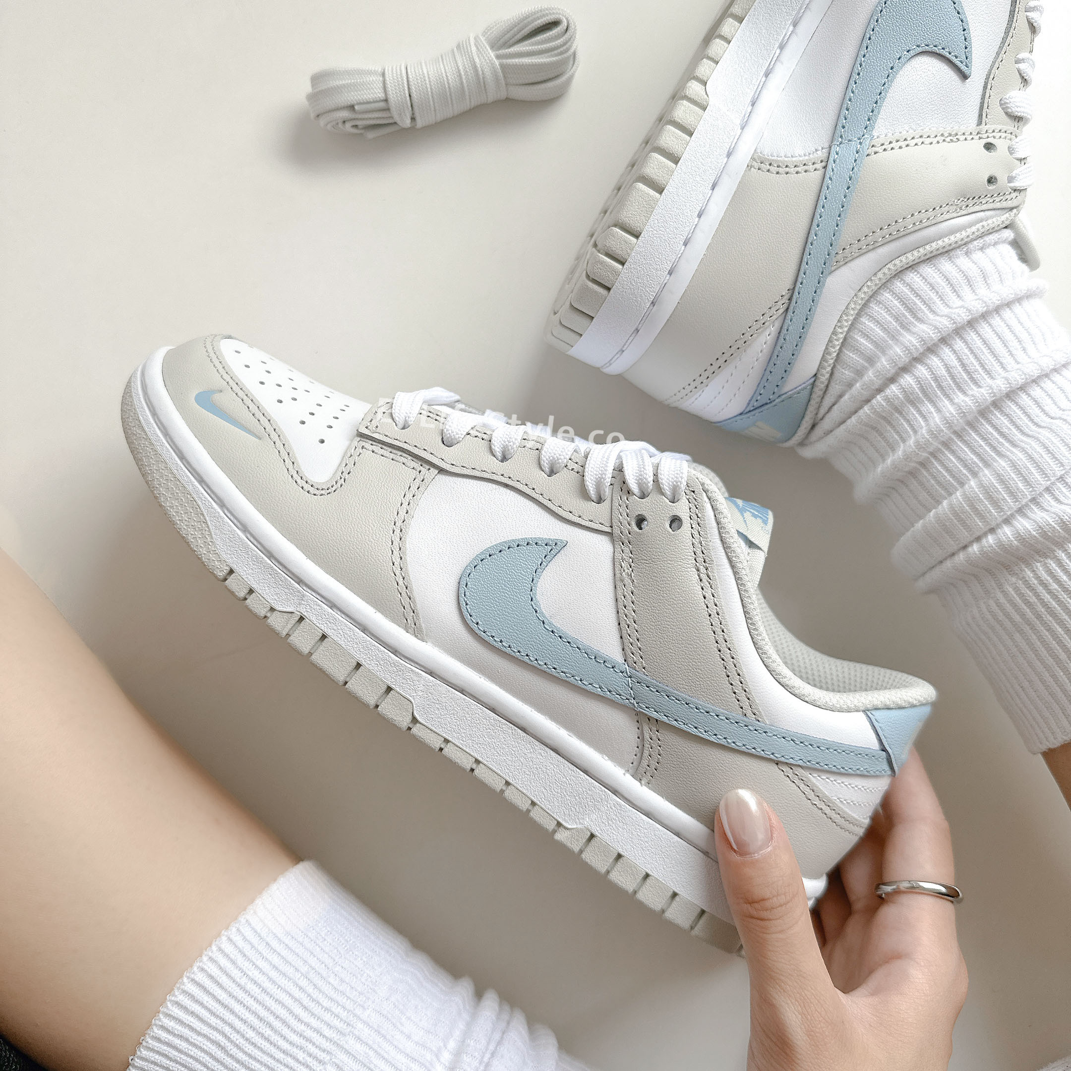 NIKE DUNK LOW 寶寶灰藍 灰色 寶寶藍 小勾 女鞋 HF0023-100 / 預購