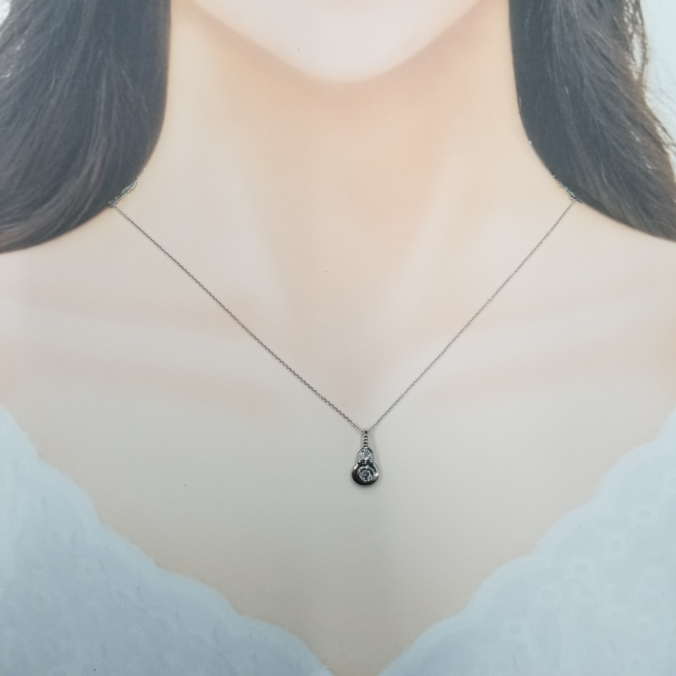 18K White Gold 0.10ct Diamond Pendant