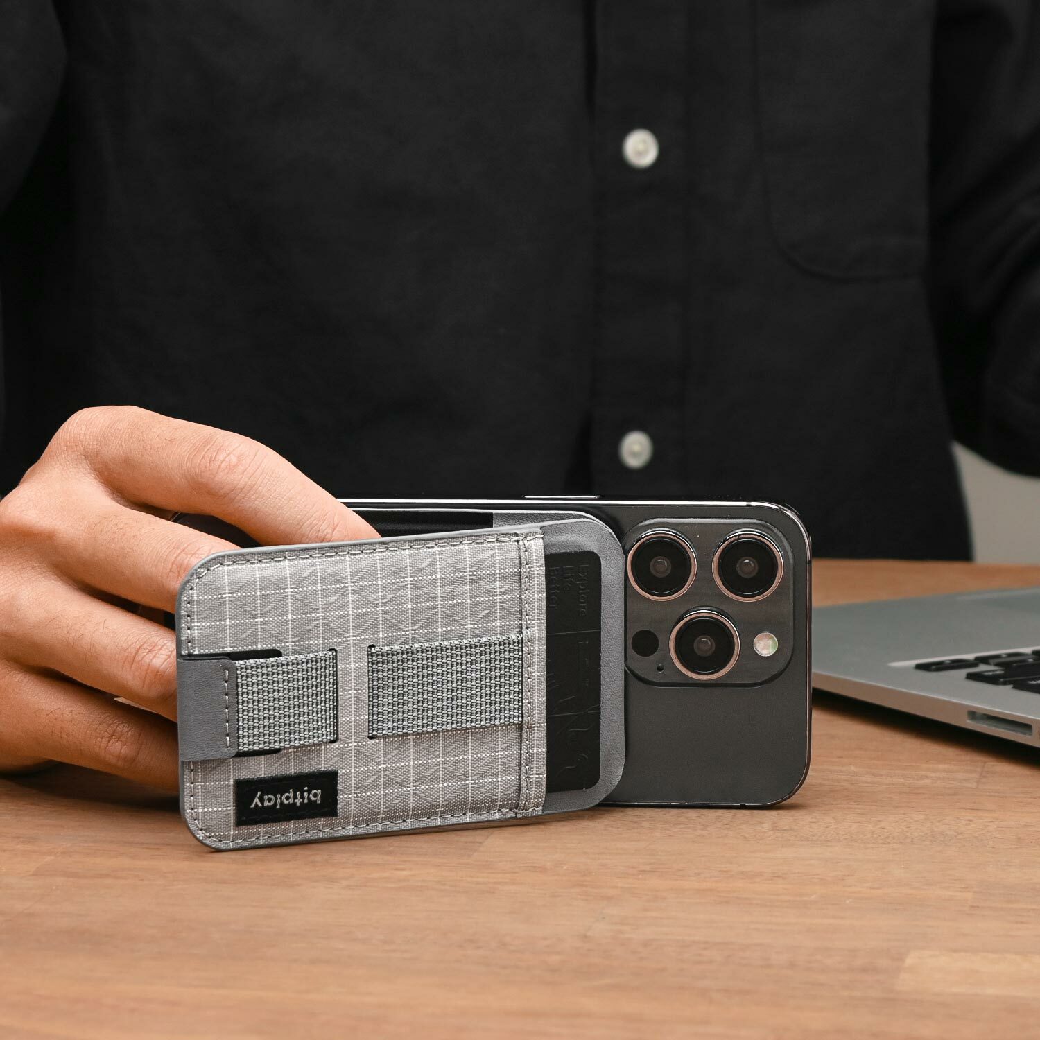 bitplay | 磁吸卡套立架V2【bitplay官方授權經銷】