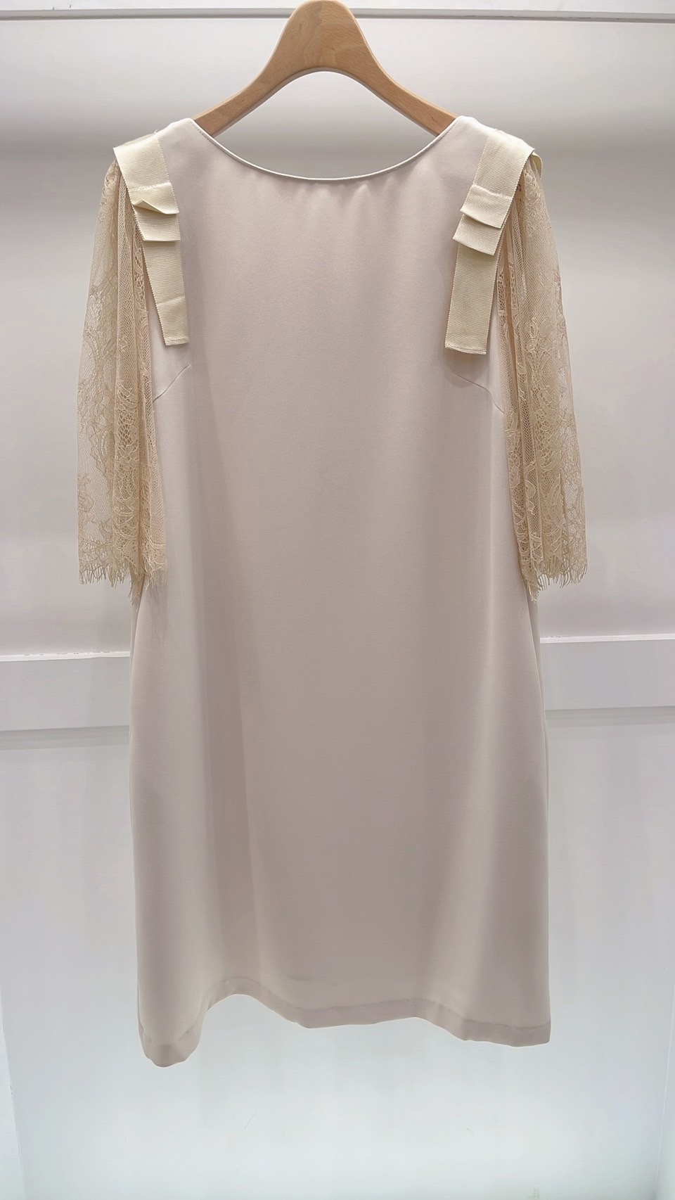 袖lace肩蝴蝶結洋裝