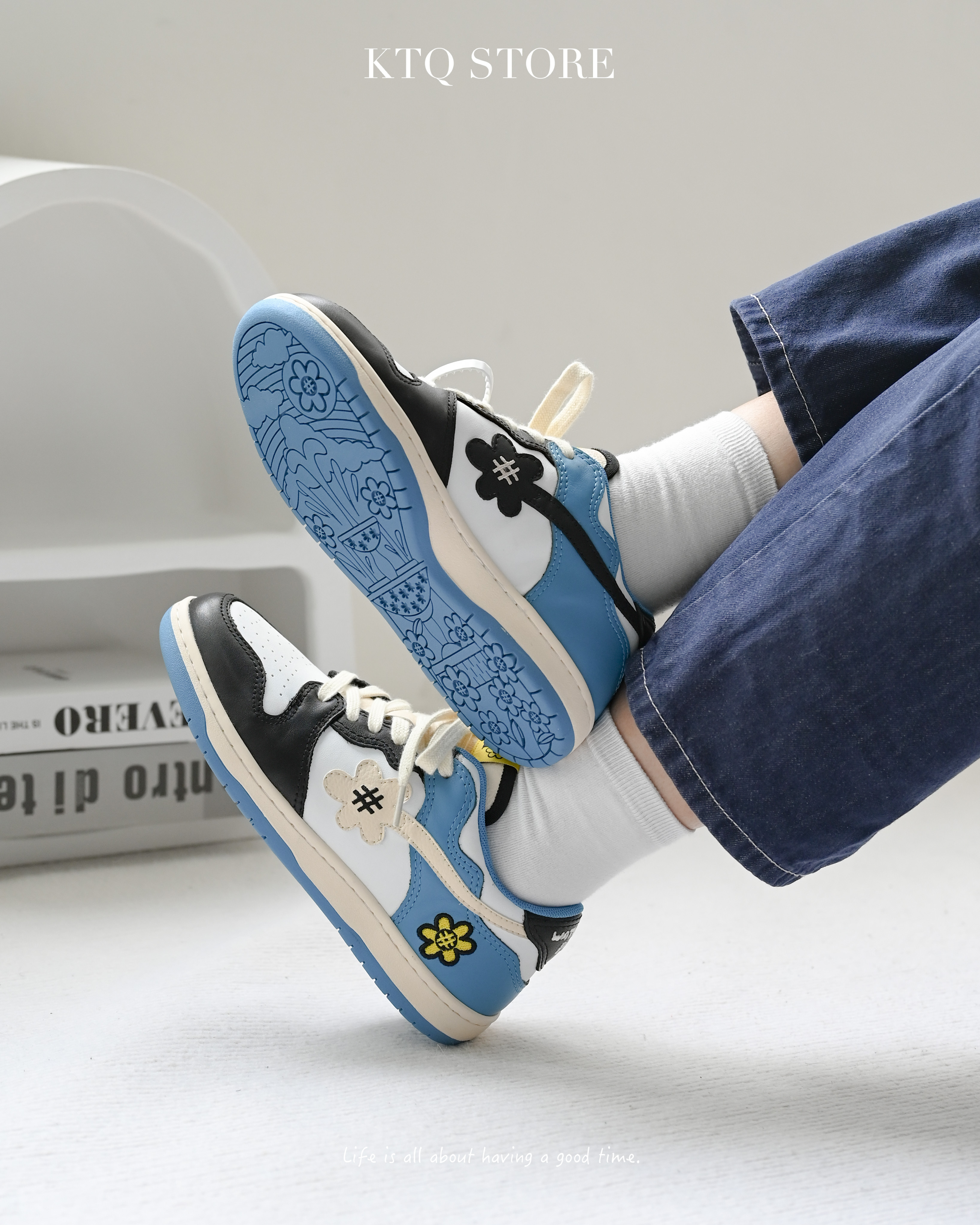 KTQ STORE ‧ Water The Plant "Thunder" 花花小倒勾 白黑藍 日本限量