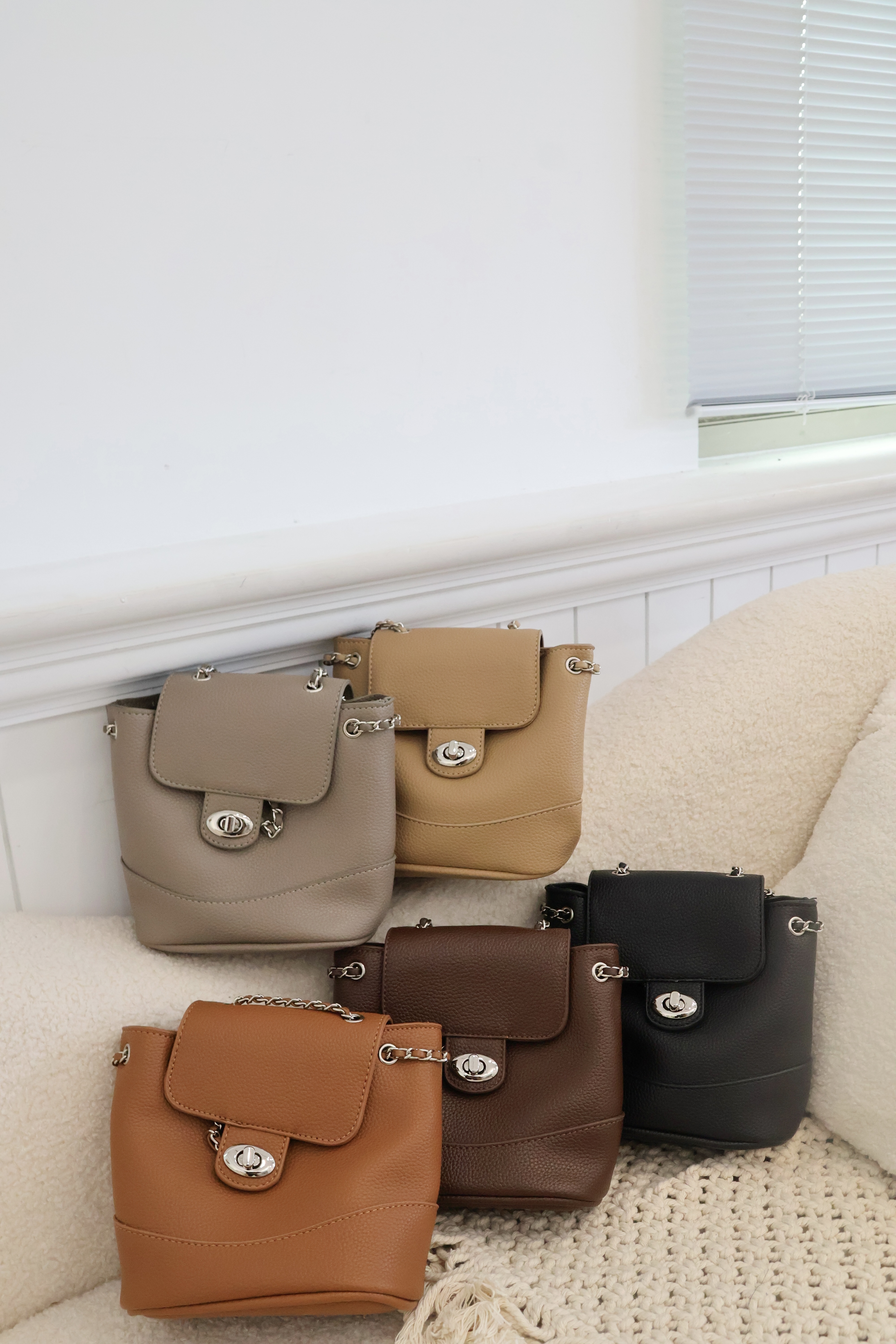 高質感荔枝皮水桶包🍪