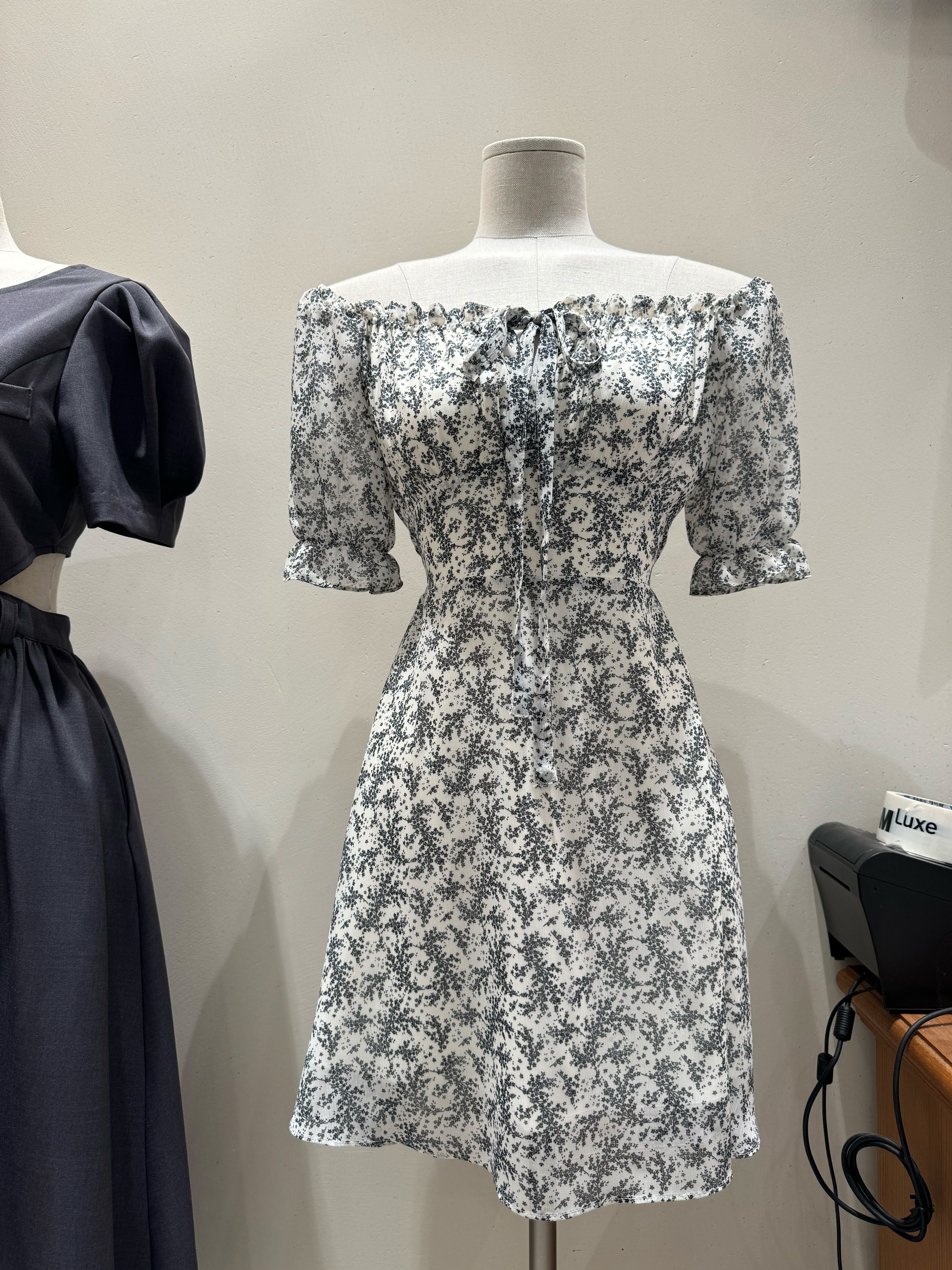 碎花洋裝｜現貨商品