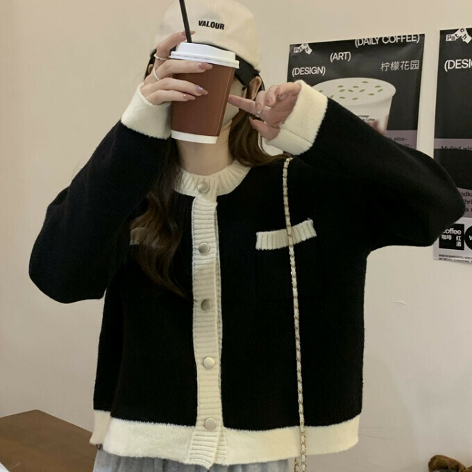 Hot Selling Color Blocked Loose Knitted Cardigan for Outerwear (One Size) (Black)