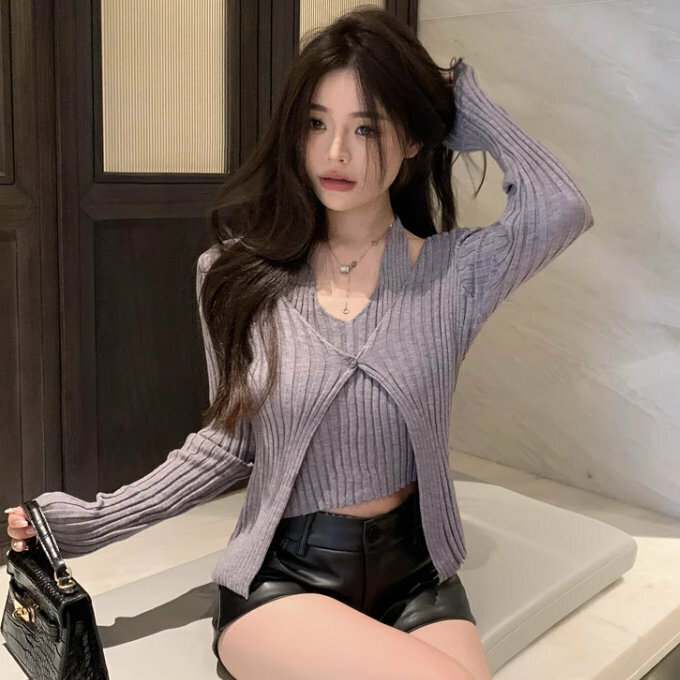 Hot Selling Fake Two-Piece Knitted Sweater (One Size) (Gray)