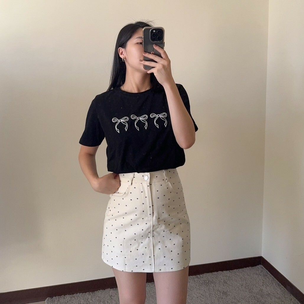 韓風小花A字短裙（現貨）