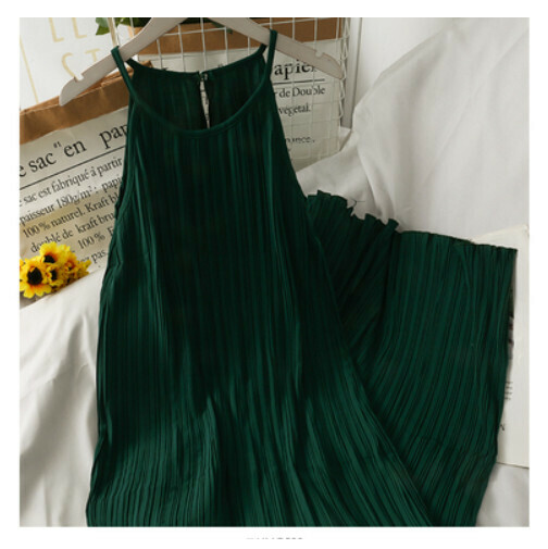 Halterneck off-the-shoulder slip dress (green) (one size)