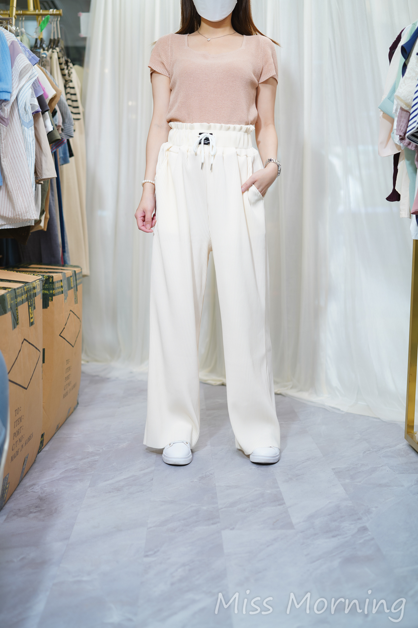 必買方領線衫(13916)&百摺長腿褲(33745)