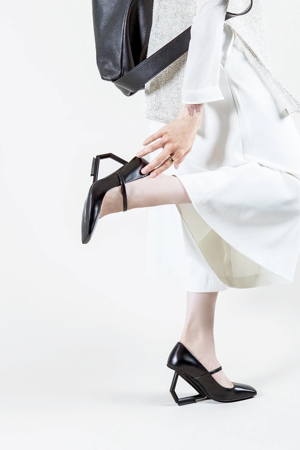 Giza 方頭瑪莉珍特殊造型跟鞋