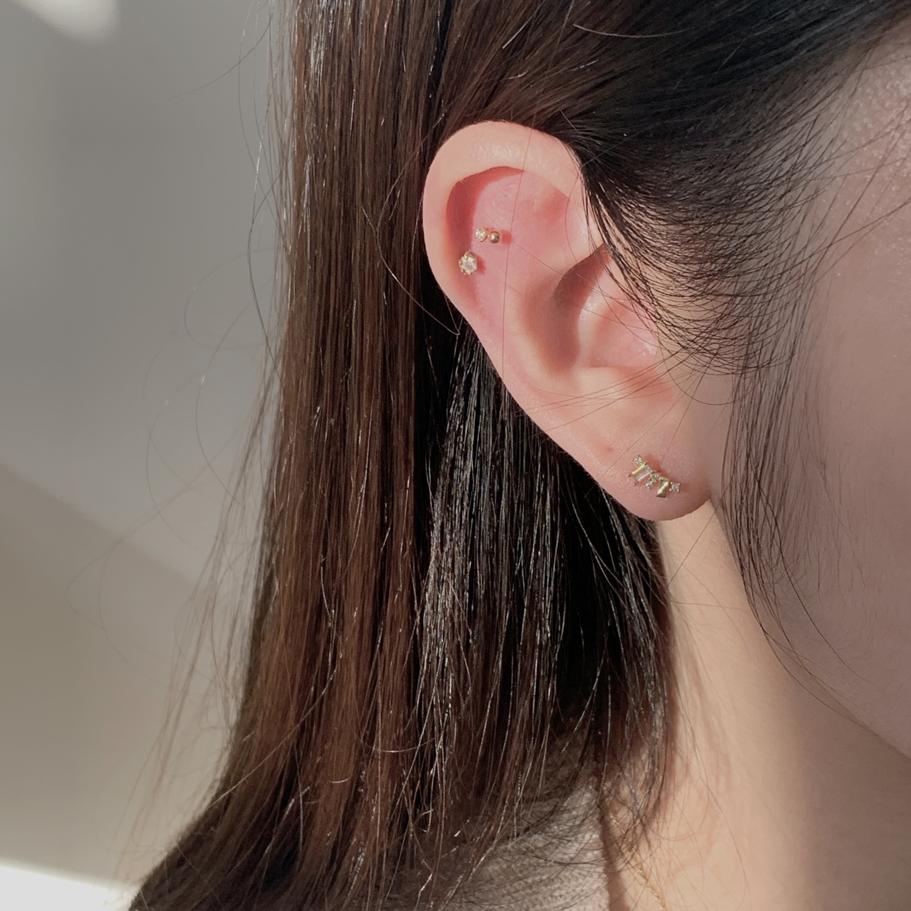 10k弧排不規則鋯石耳環