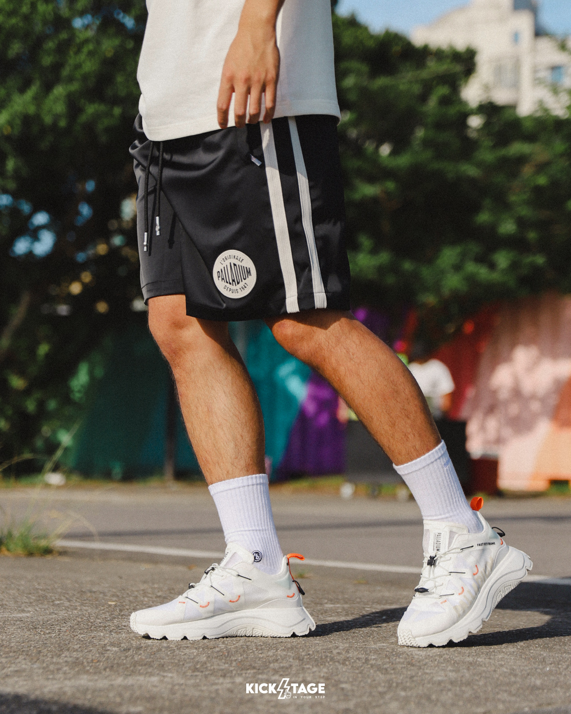 **特價商品售出無退換**男款 PALLADIUM CASUAL SHORTS 鉛黑色 寬鬆 拉鍊口袋 復古 休閒 條紋 短褲【109688-032】