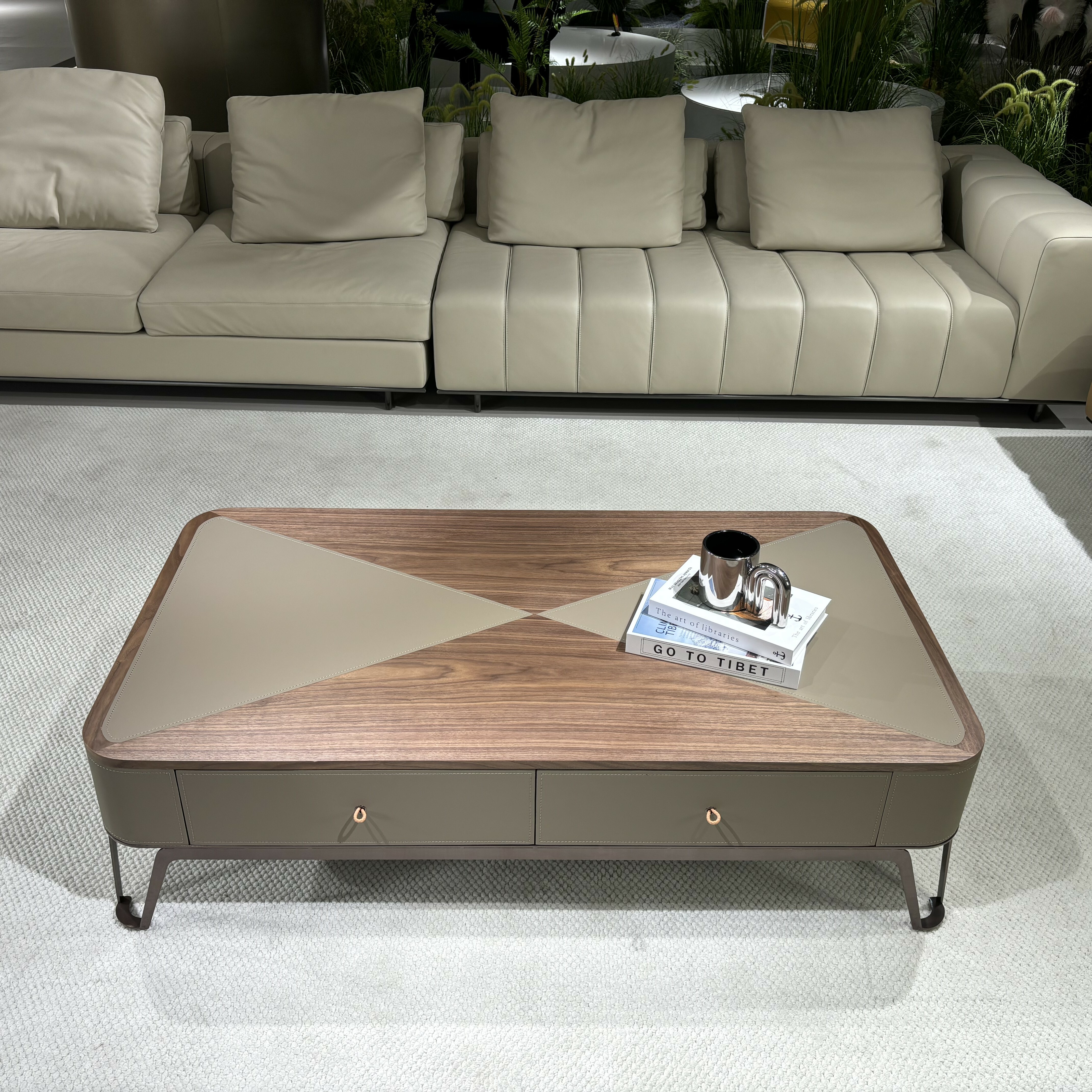 雅比蓋兒 | 四抽屜馬鞍皮 | 長几