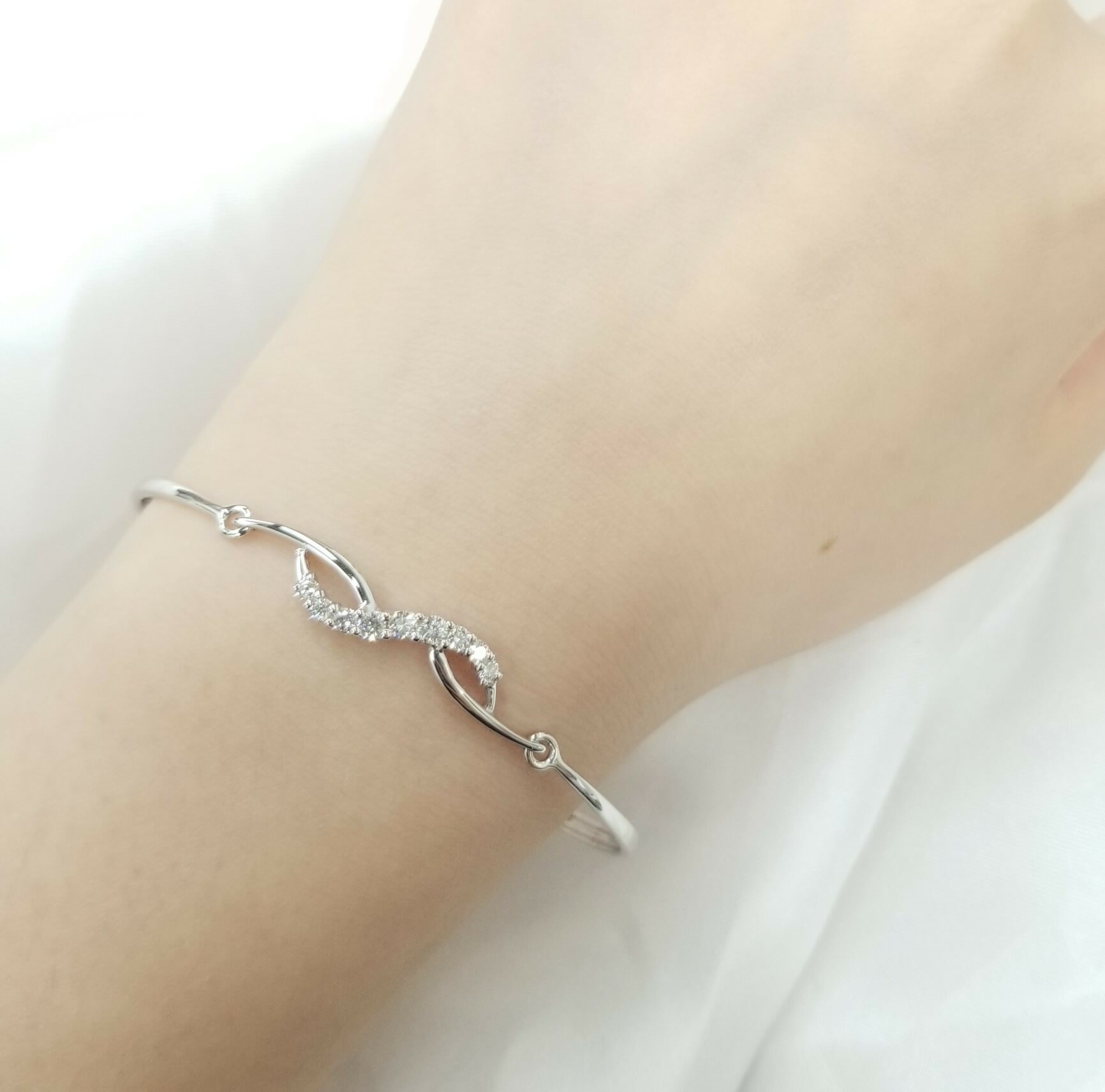 全新18K白金26份鑽石鏈鈪