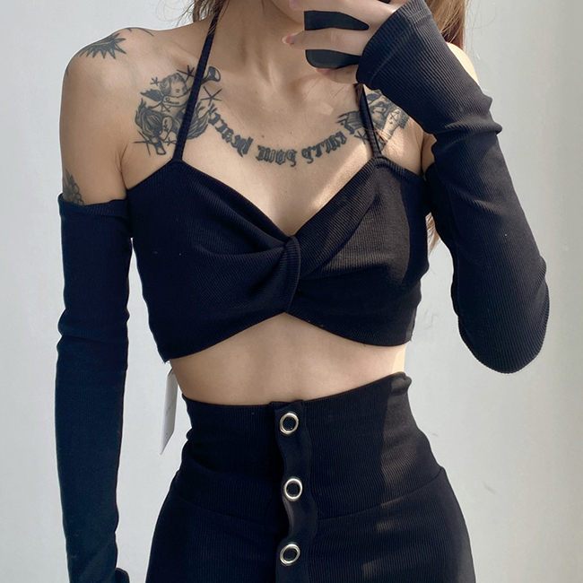 Hot selling ultra-short suspender long-sleeved T-shirt (black) (S/M size) (contact customer service after placing the order to confirm the delivery size)