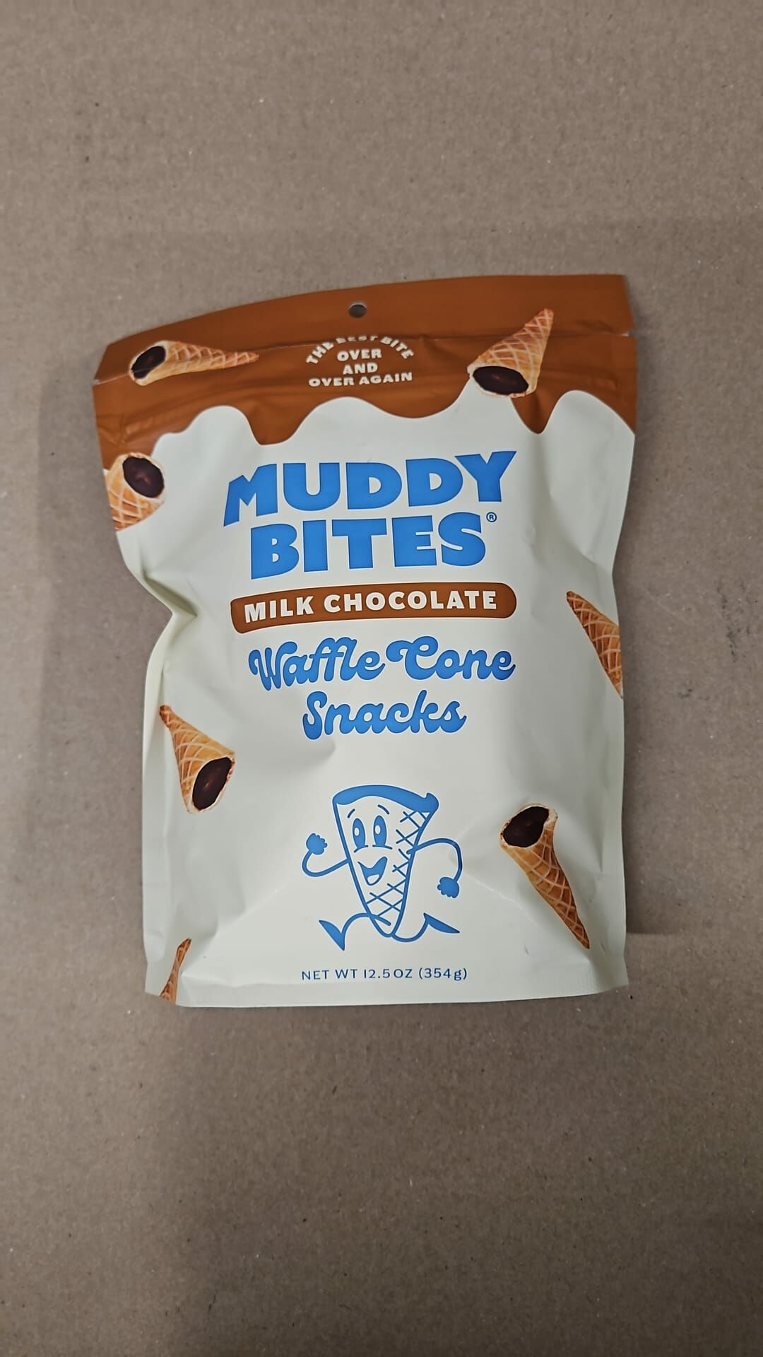 【直播】Muddy Bites L051754 Waffle 甜筒牛奶巧克力