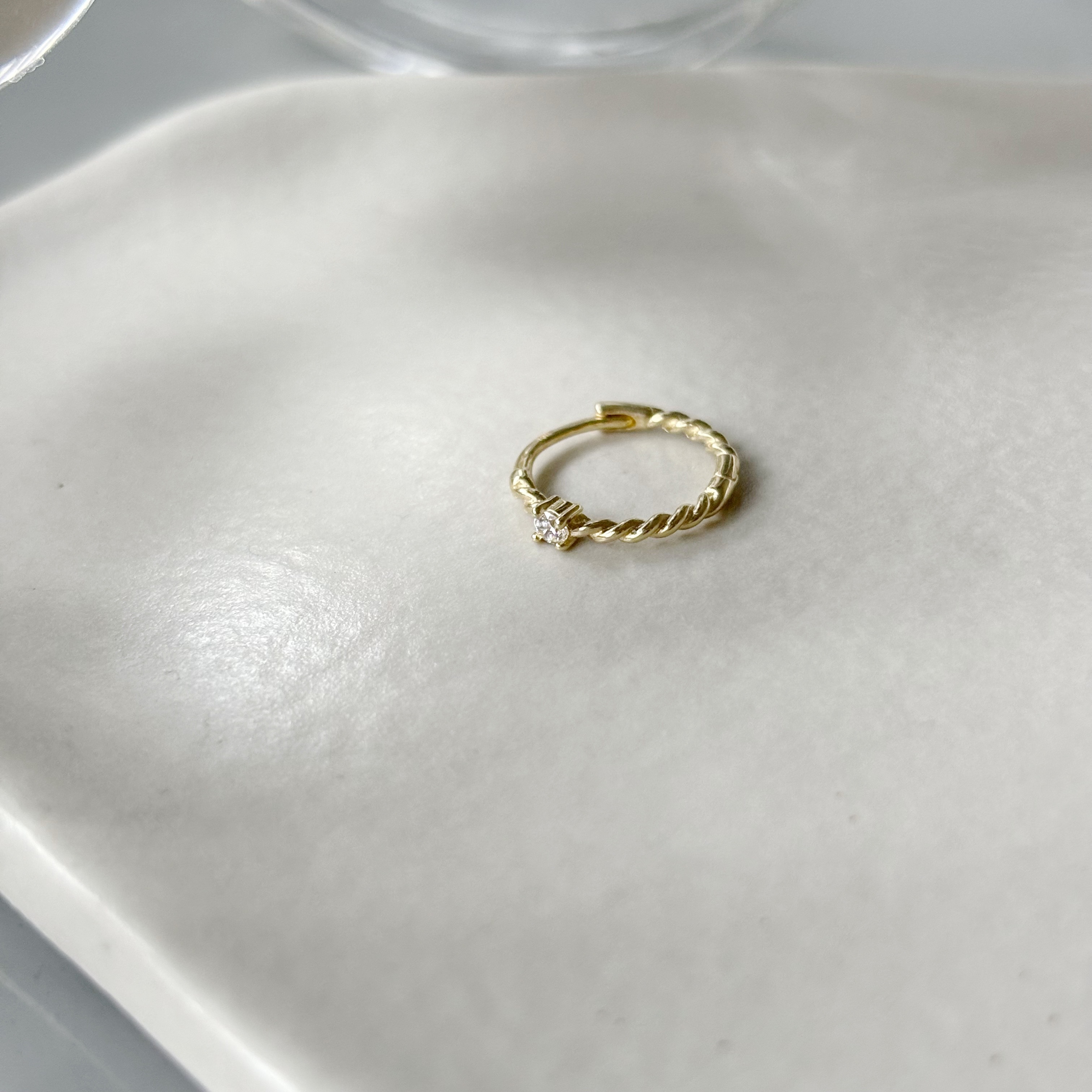 10k麻花四爪鋯石耳圈