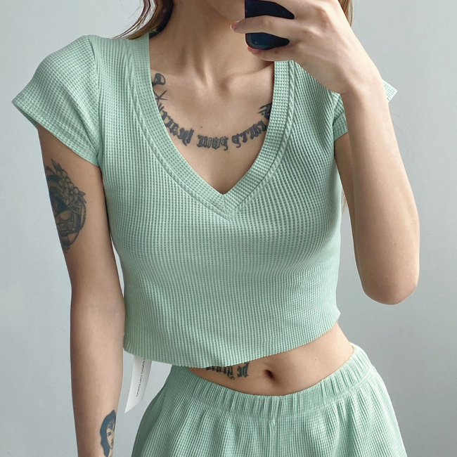 Hot selling V-neck waffle navel T-shirt (green) (S/M size) (contact customer service after placing the order to confirm the delivery size)