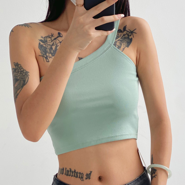 Hot selling elastic one-shoulder camisole (bean green) (S/M size) (contact customer service after placing the order to confirm the delivery size)