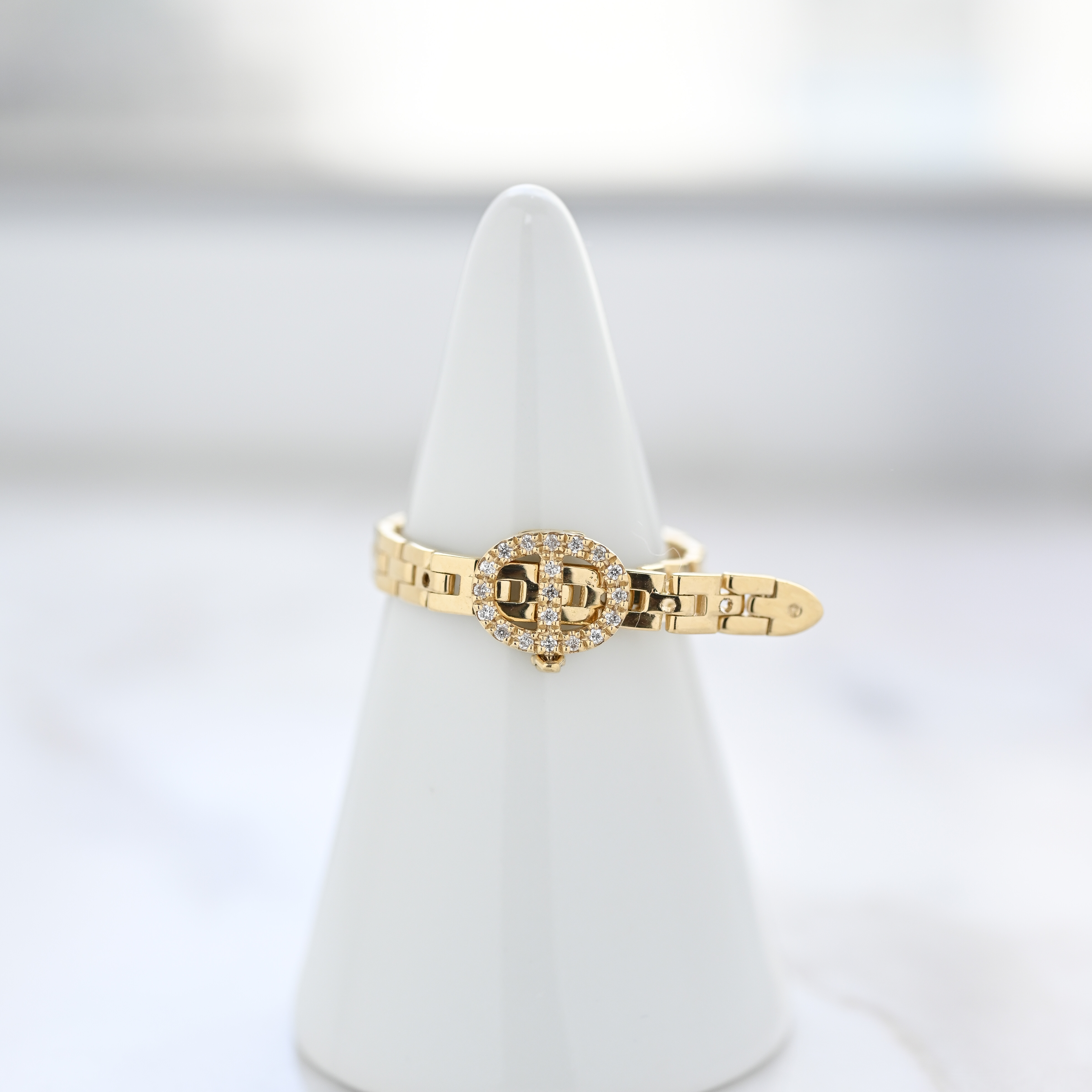 18K Pig Nose Yellow Gold Diamond Chain Ring