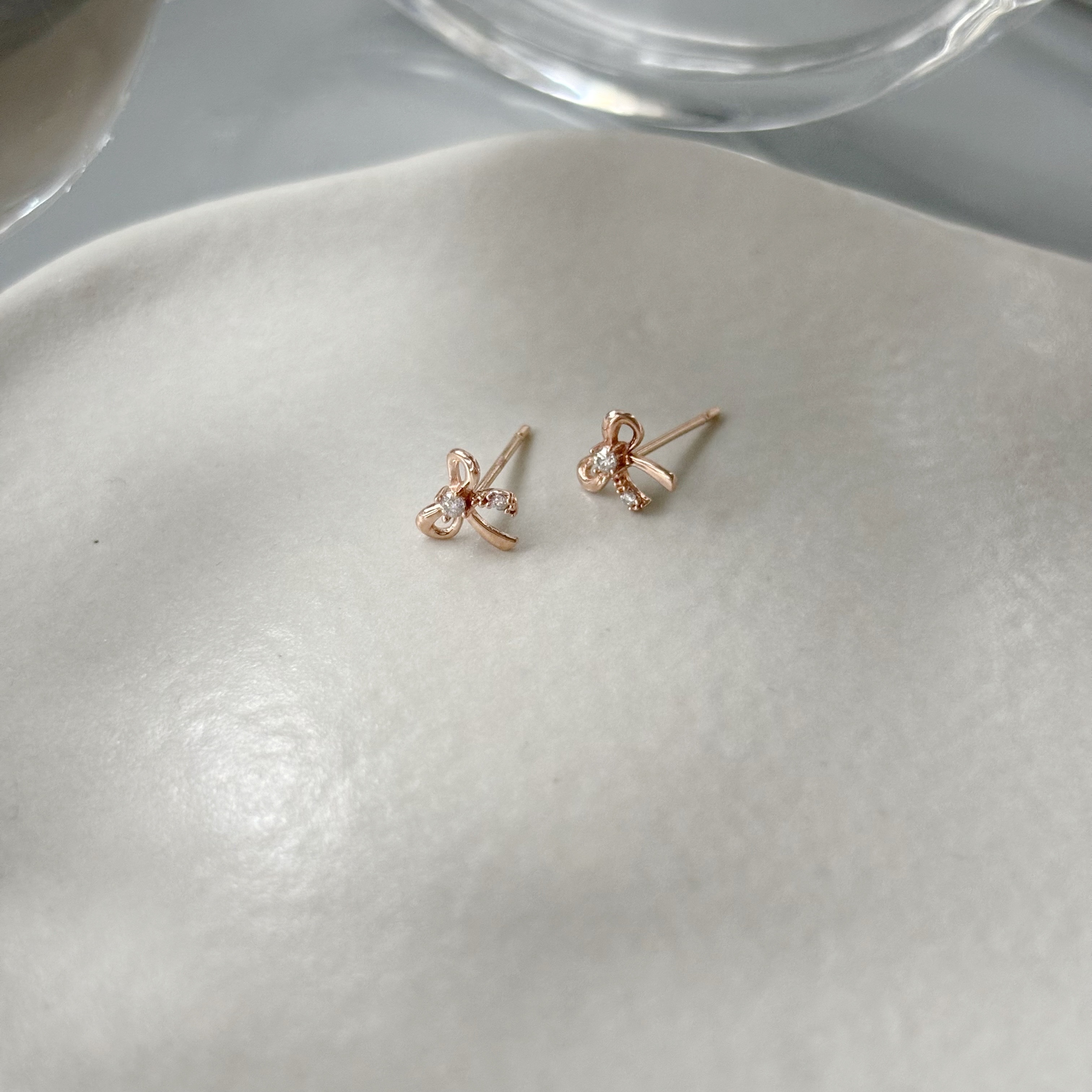 10k鋯石蝴蝶結耳環