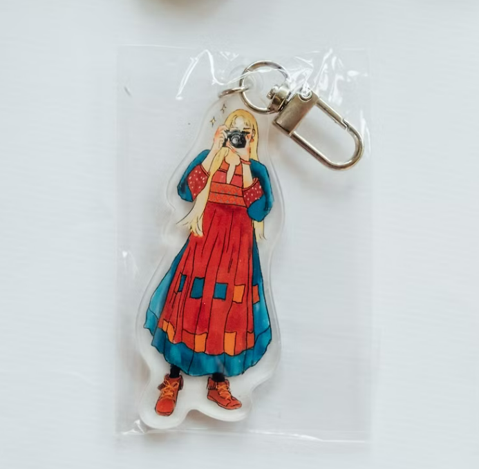 阿富汗刺繡洋裝女孩 壓克力吊飾｜甜蜜生活La dolce vita 臺灣