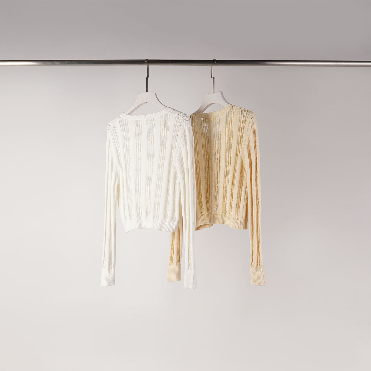 微透簍空綁帶針織上衣 | 2色