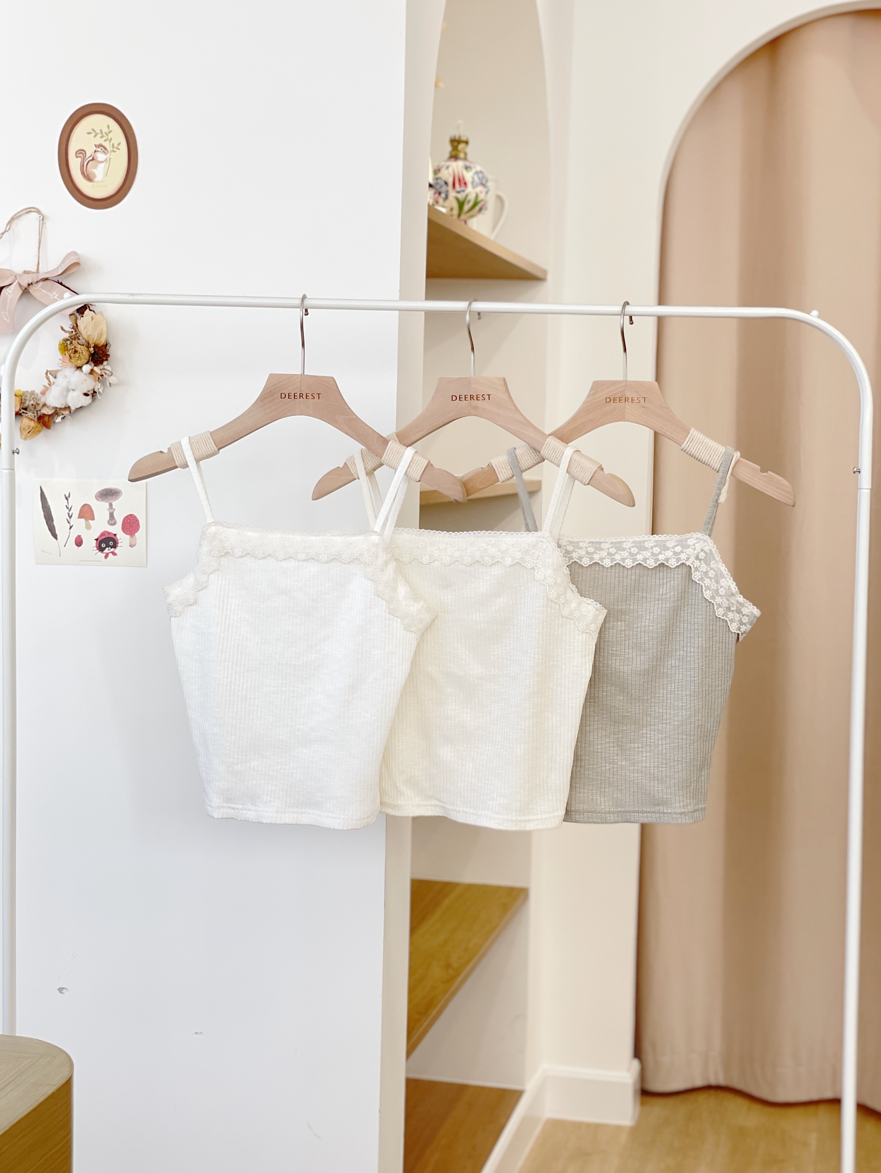 T1030 Jelly Lace Cami Top