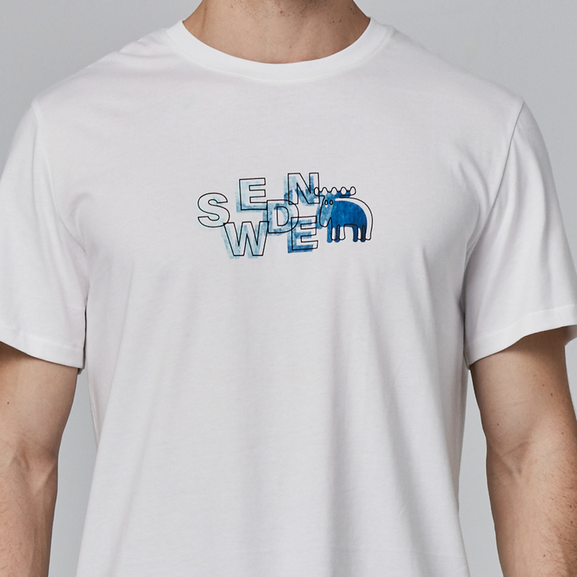 moz瑞典 漸層駝鹿 舒適柔棉 100%純棉短T-百搭白(亞洲版)男款