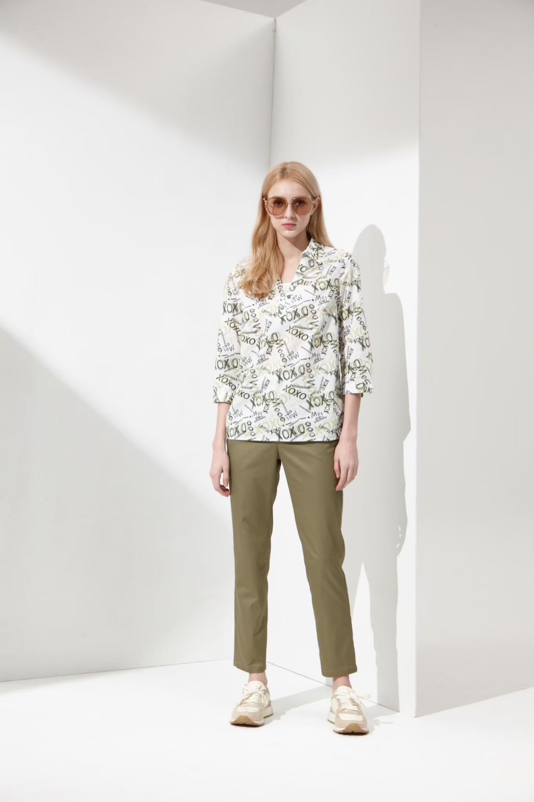 OL時尚優雅棉感緞紋彈力修身九分褲U6132