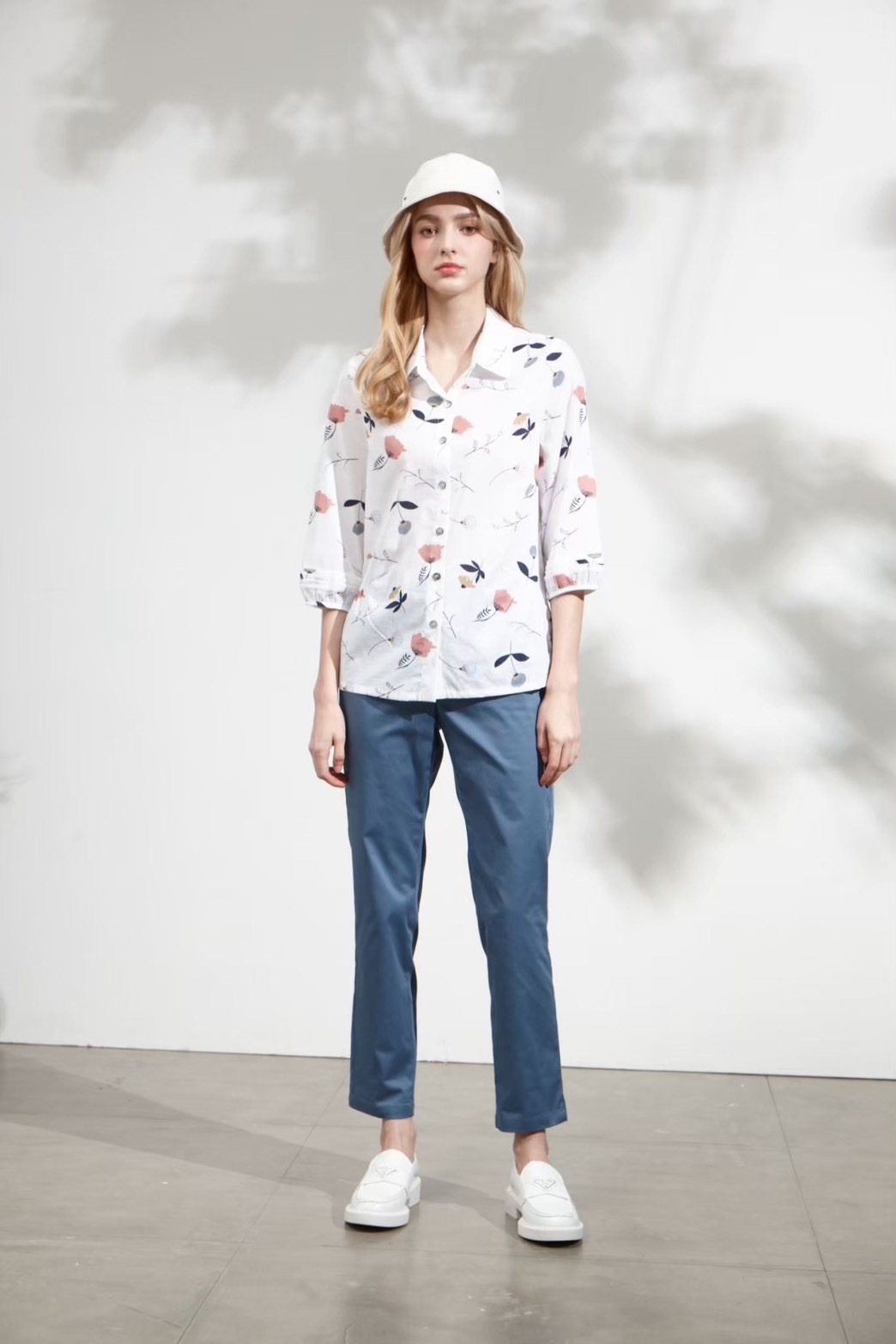 OL時尚藍優雅質感棉彈力修身九分褲U6152