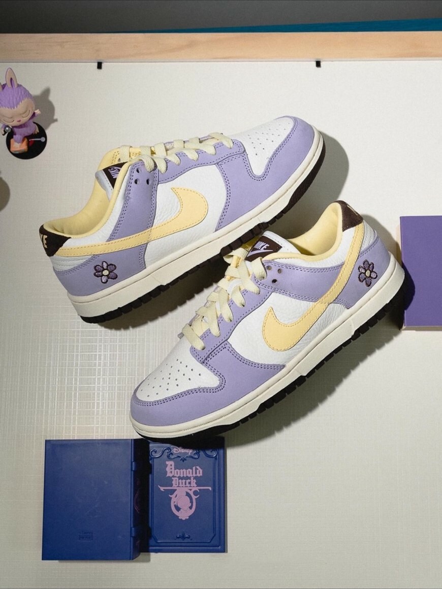 KTQ STORE ‧ Nike Dunk Low PRM "Lilac Bloom" 黛西 馬卡龍黃粉紫小花 FB7910-500
