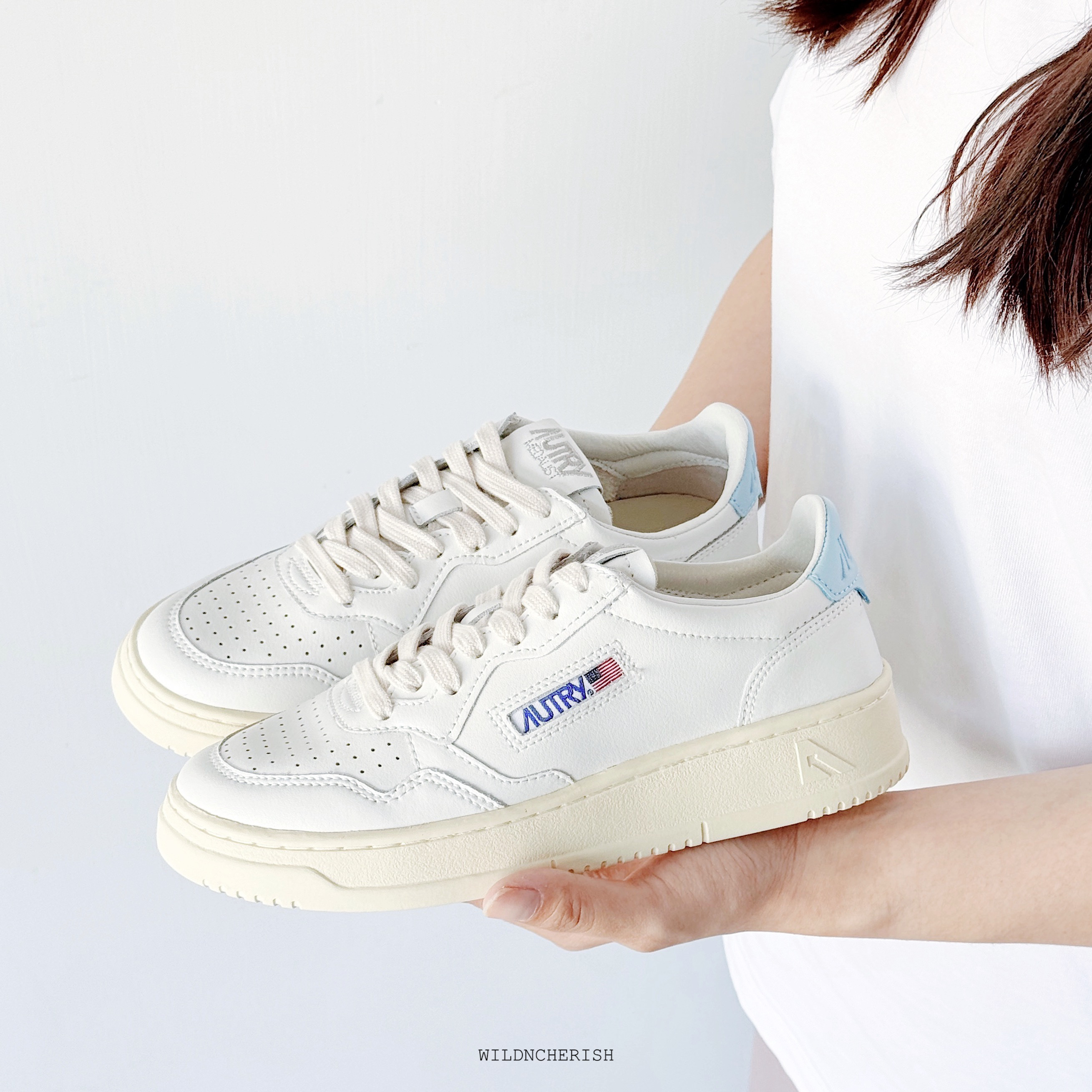 現貨 | Autry Medalist Low Leather 粉藍 小牛皮 小白鞋