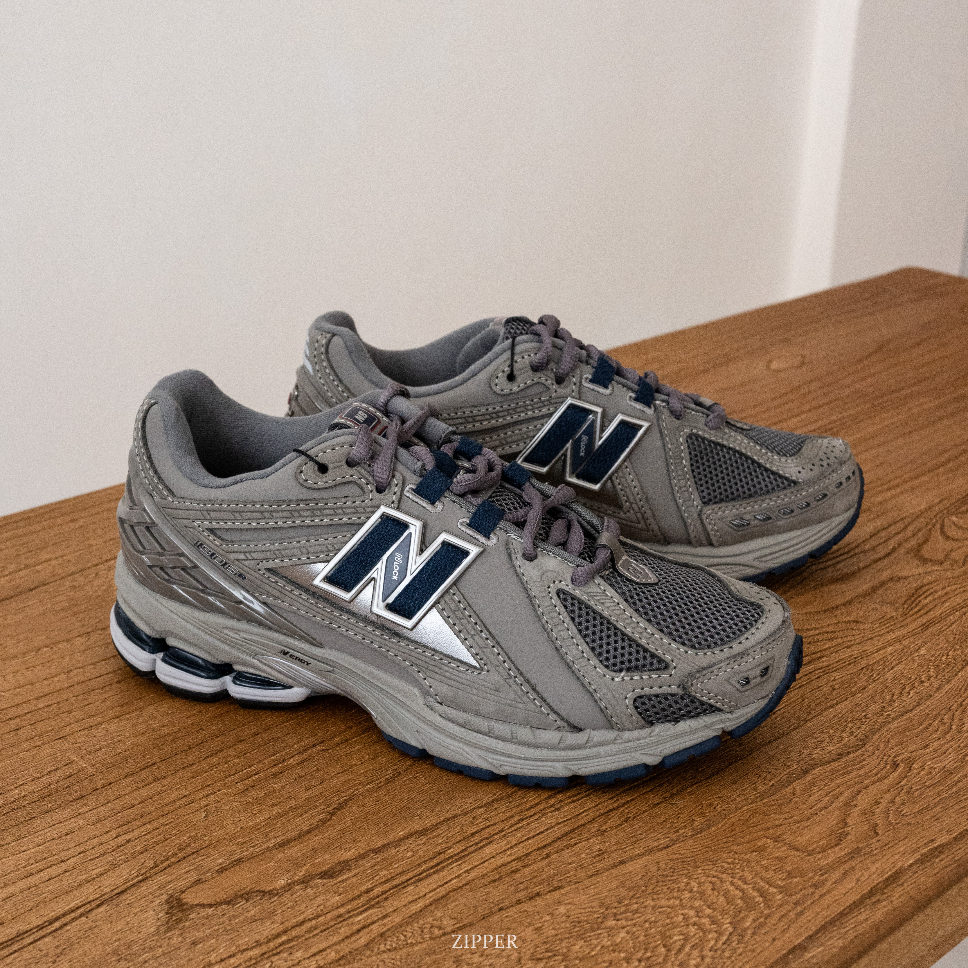 新品 ニューバランス M1906RB 28cm 楽天市場】New Balance