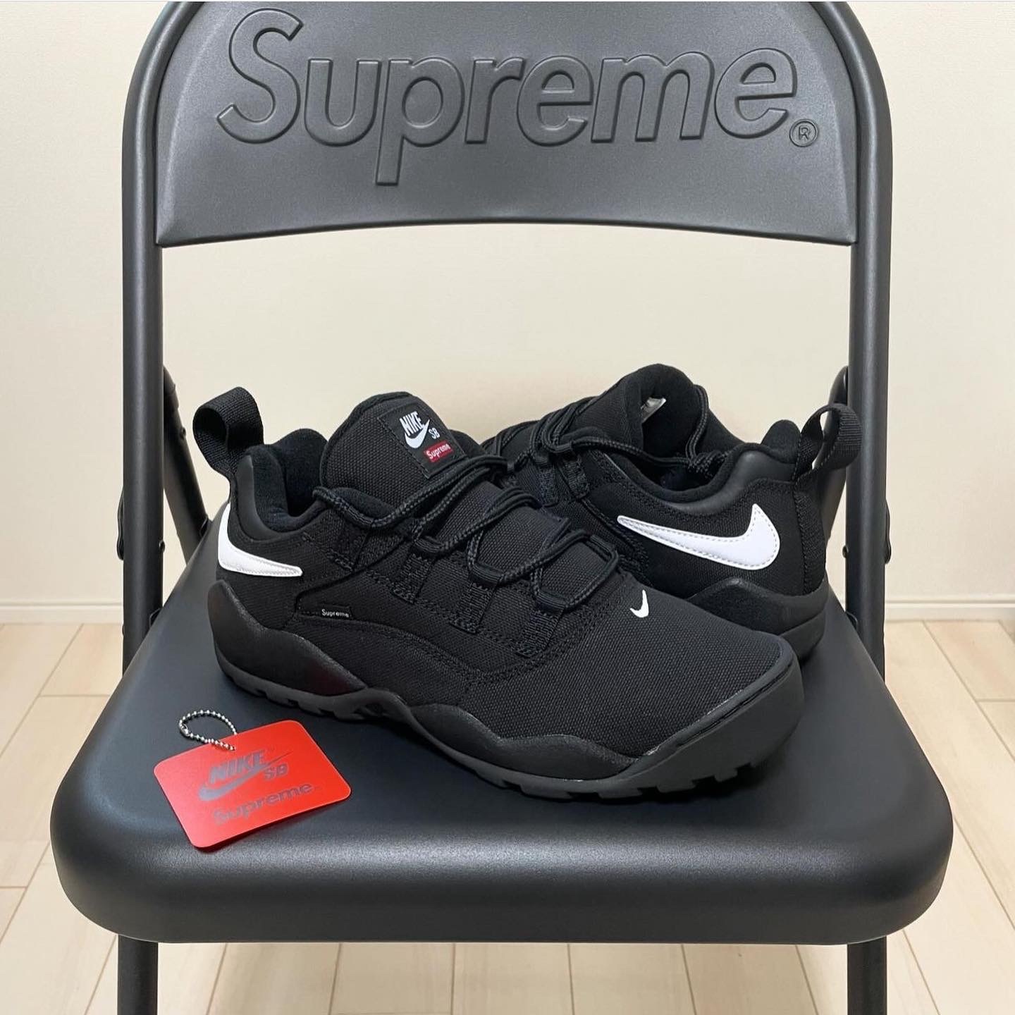 Nike SB Darwin Low Supreme Black  FQ3000-001