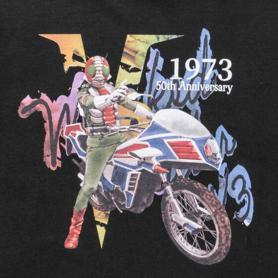 230952 Pbandai 預訂2025/7月 菅原芳人計画　仮面ライダーV3　50th　Tシャツ