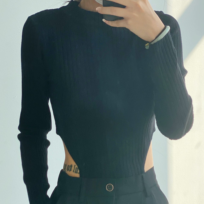 Hot selling threaded long-sleeved irregular knitted bottoming shirt (black) (S/M size) (contact customer service after placing the order to confirm the delivery size)