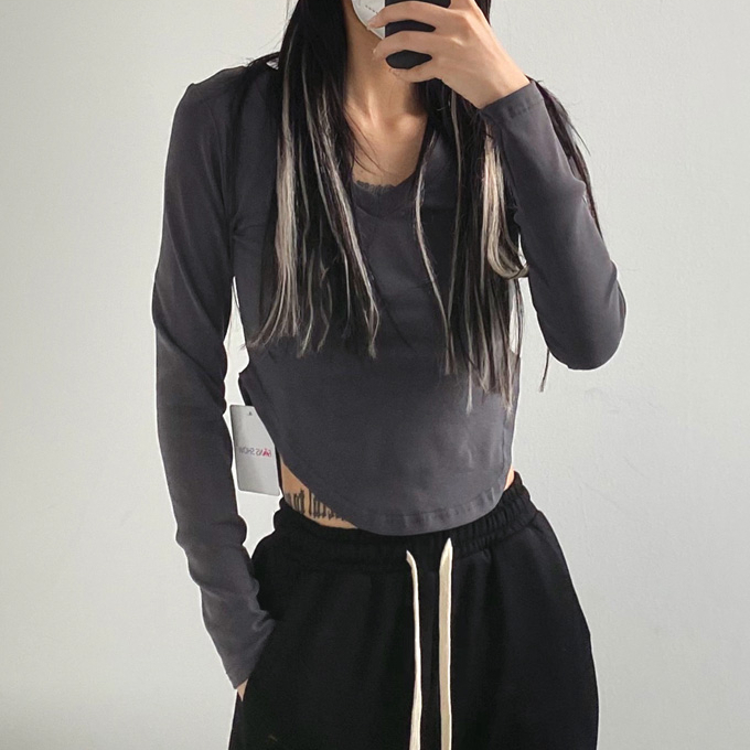 Hot selling V-neck arc hem long-sleeved T-shirt (charcoal gray) (S/M size) (contact customer service after placing the order to confirm the delivery size)