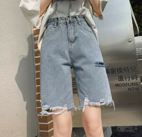 熱賣直筒牛仔短褲【淺藍】【XS-XL碼】（下單後請聯絡客服確認發貨尺碼）