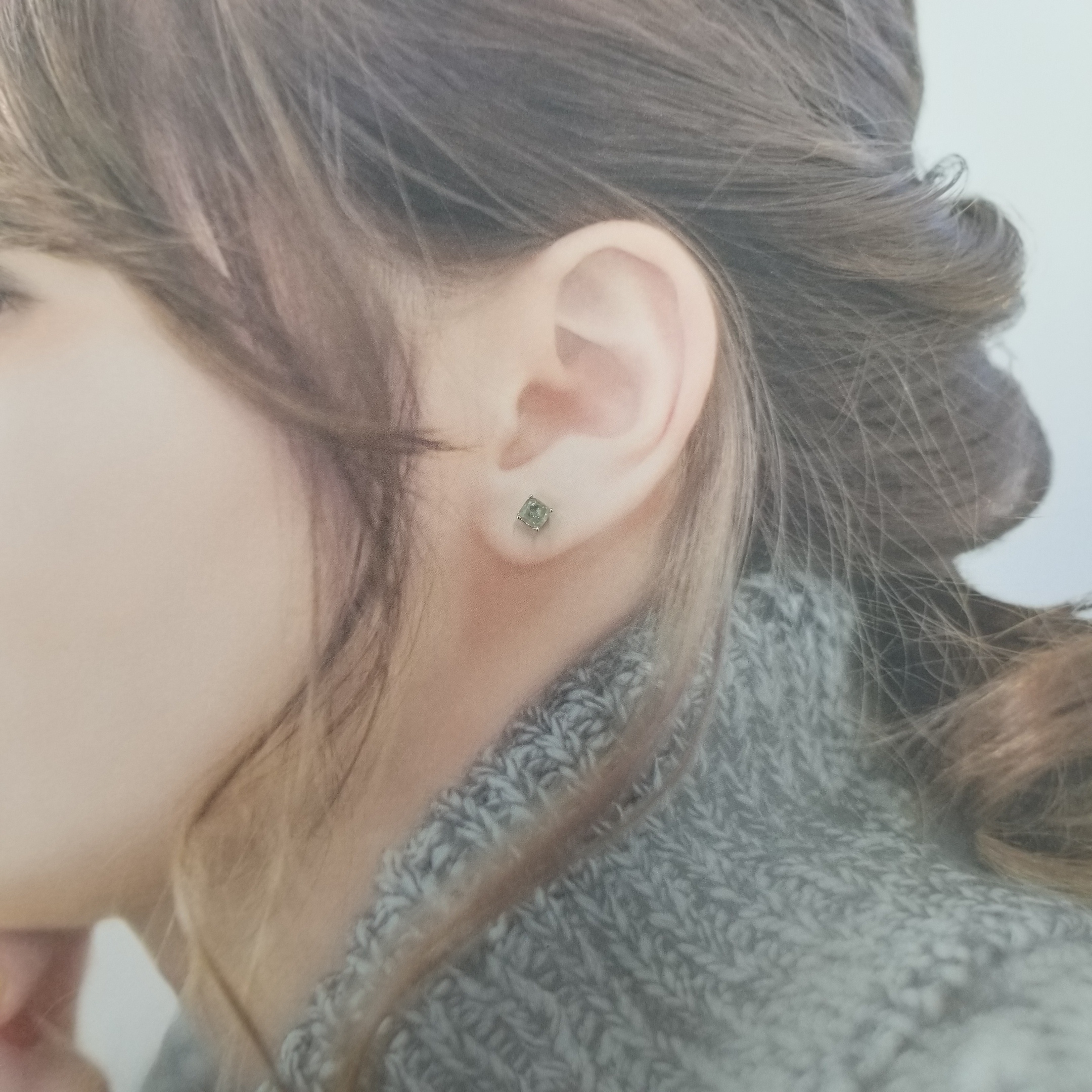 18K White Gold 0.57ct Cushion Cut Diamond Single Earring