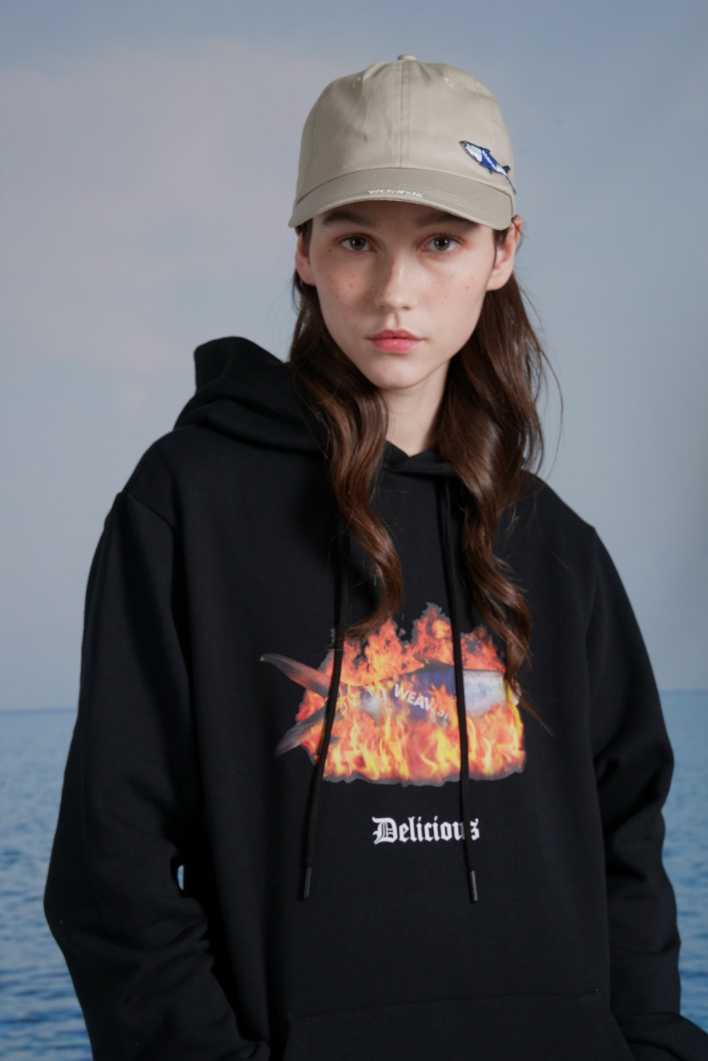 虱目魚刺繡帽-卡其