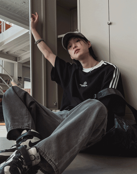 外側線條短袖T恤