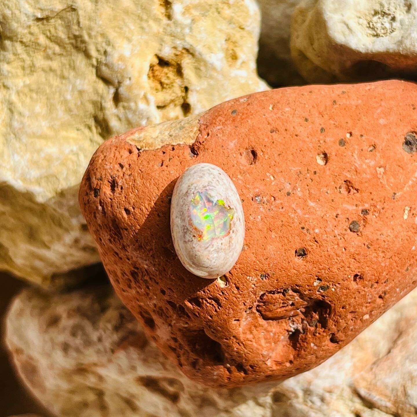 [原石] 墨西哥火蛋白石