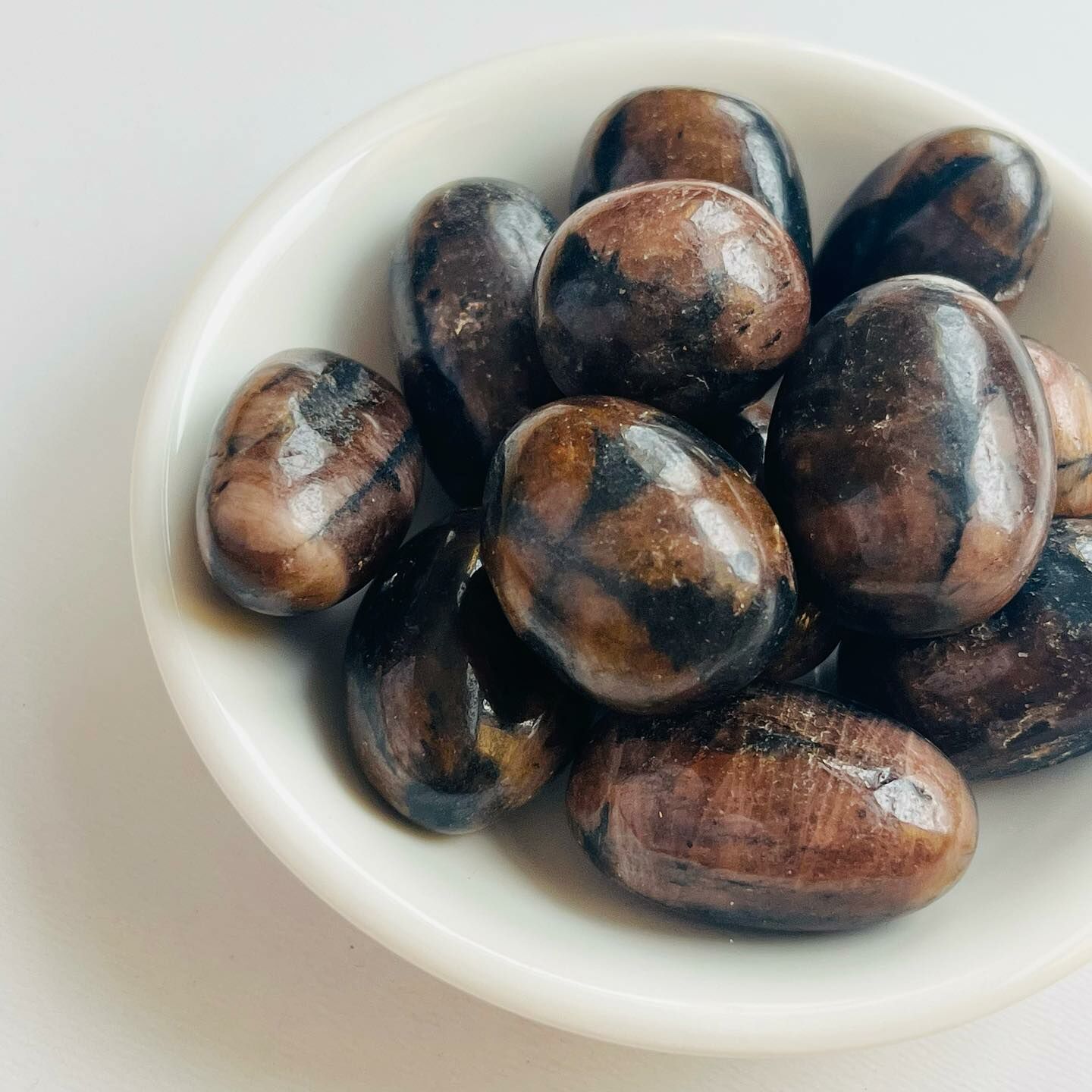 [原石] 空晶石 水晶滾石