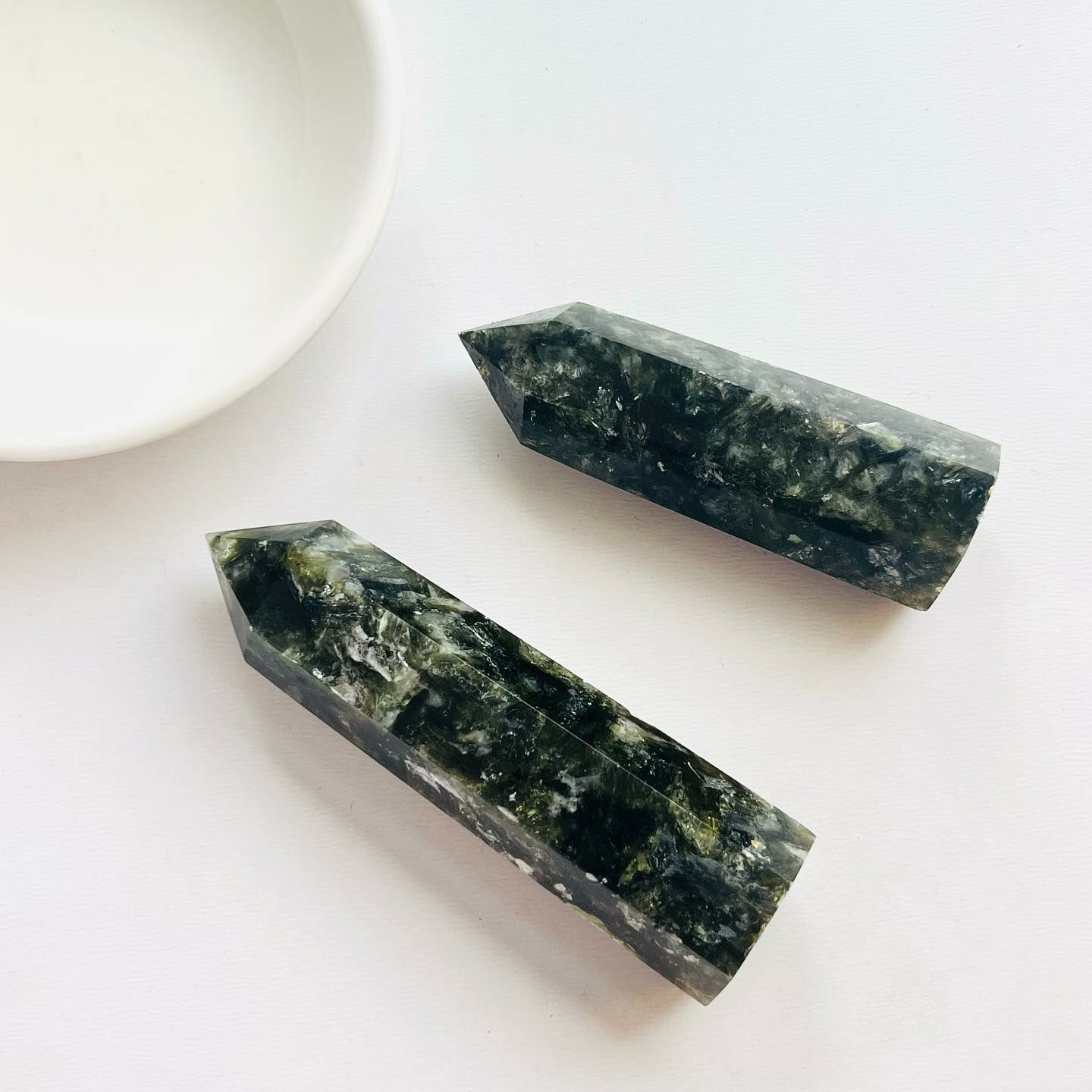 [原石] 綠龍晶 水晶柱