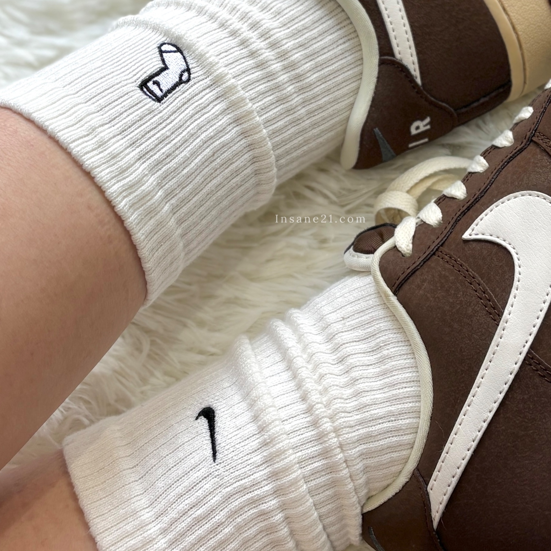 NIKE刺繡長襪 黑白//灰白