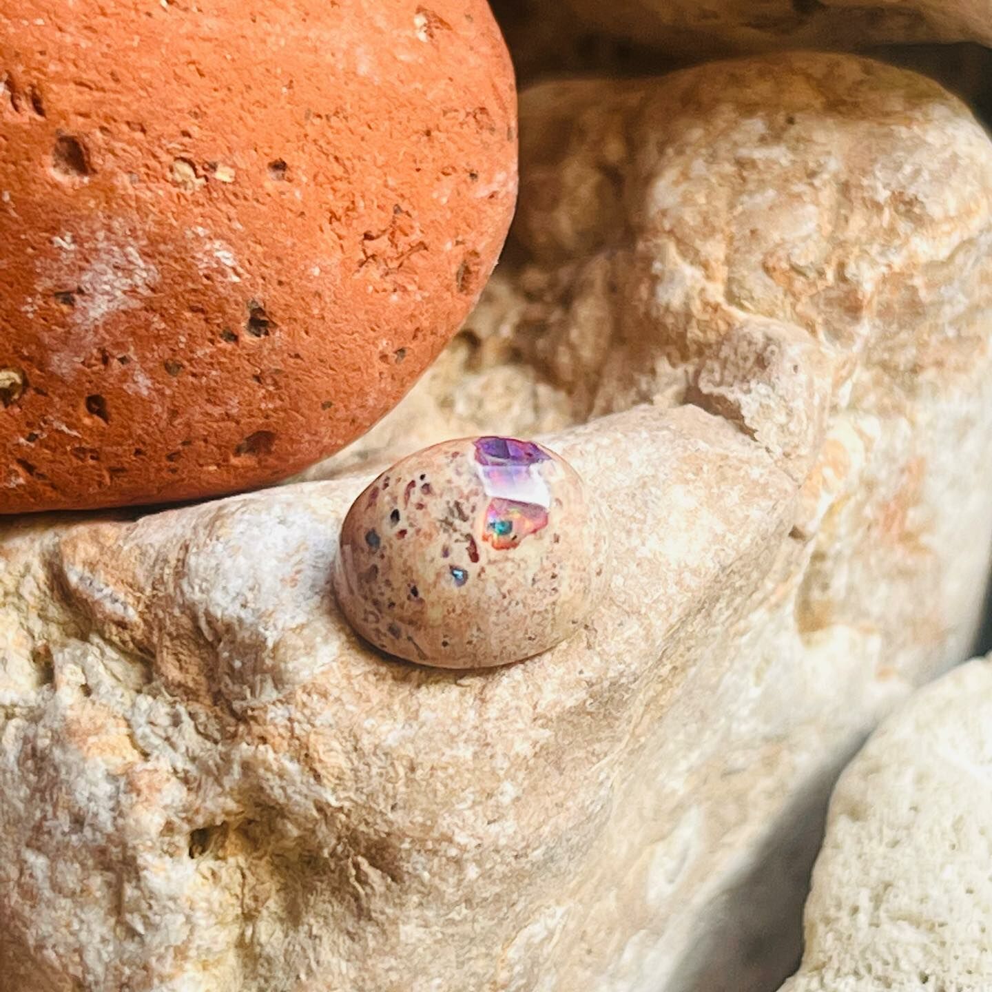 [原石] 墨西哥火蛋白石